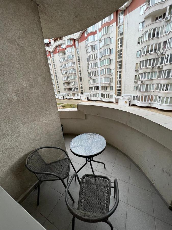 Luxrent Appartement Chişinǎu Buitenkant foto